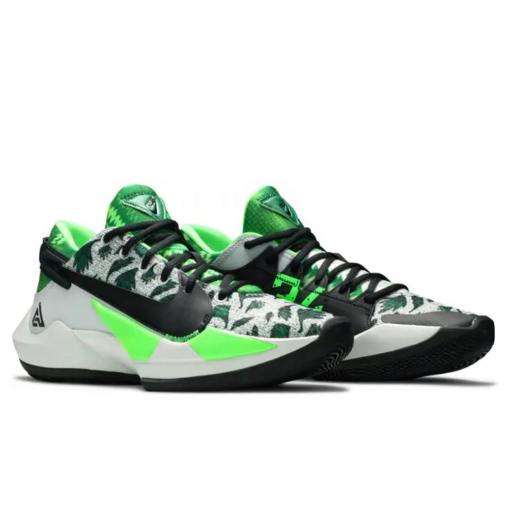 Nike Youth Green Athletic Shoes